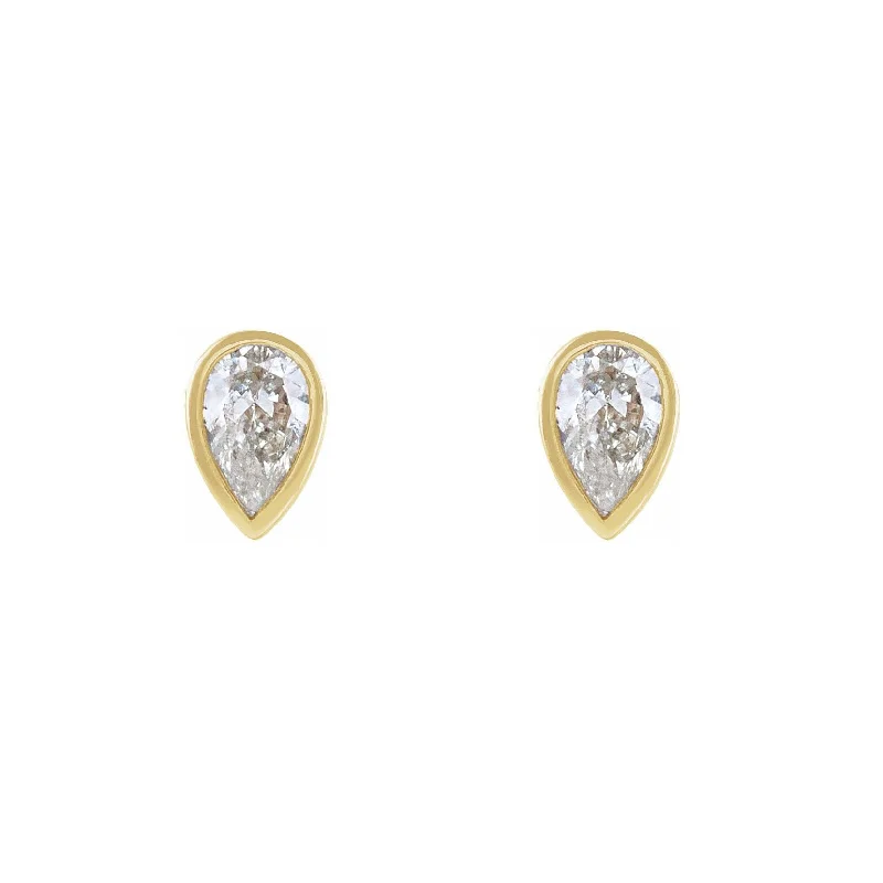 Women’s luxurious stud earrings-Pear Shaped Diamond Stud Earrings