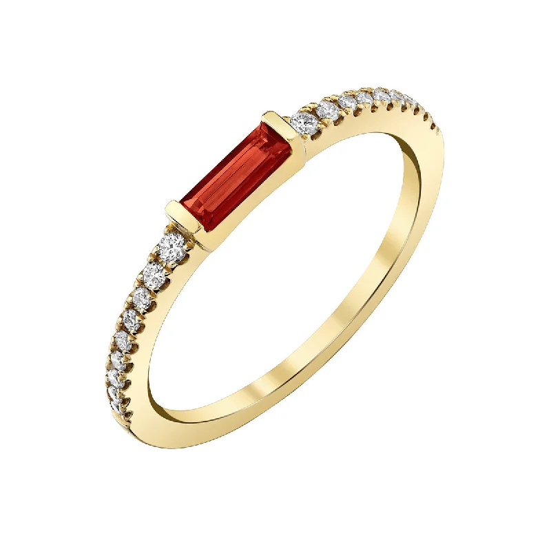 Women’s vintage inspired wedding rings-Garnet 14K Yellow Gold Ring with Diamonds