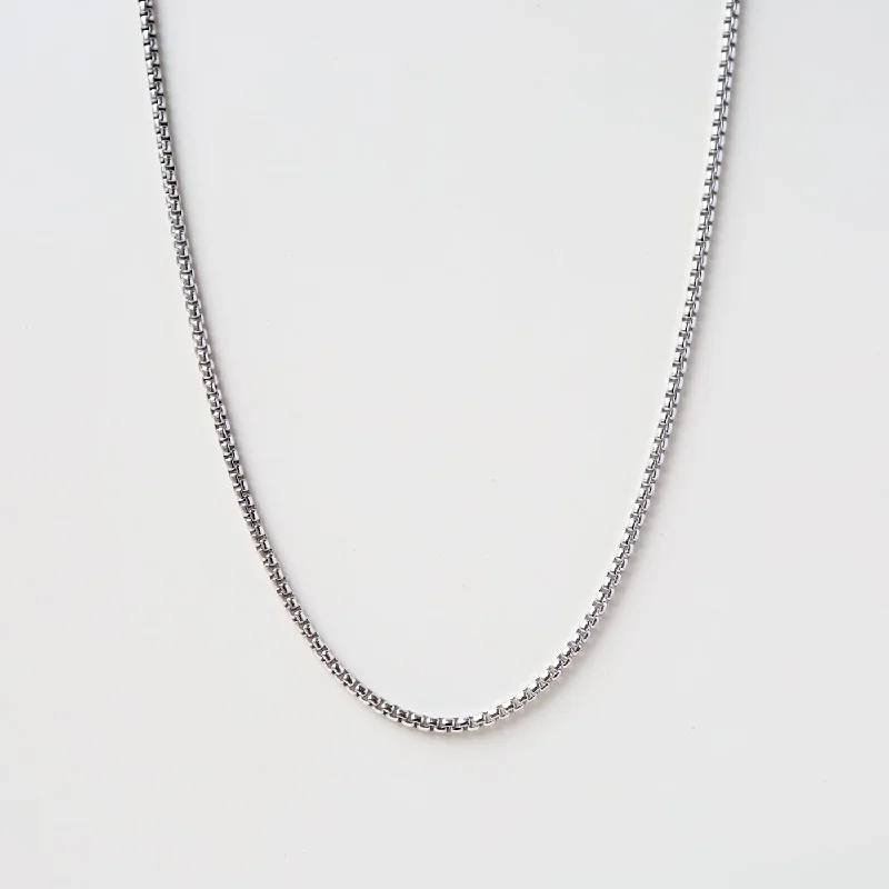 Women’s cubic zirconia necklaces-Rhodium Plated Silver Rounded Box Chain - 18"