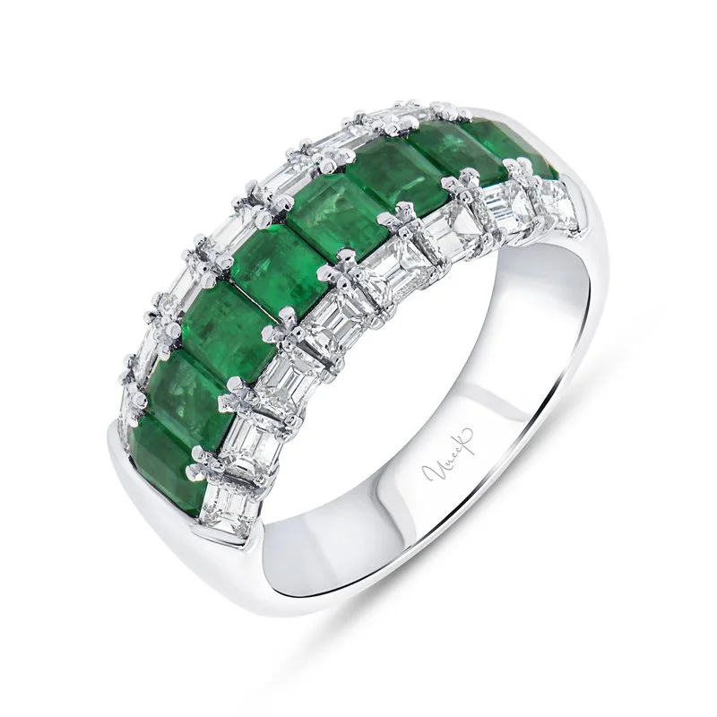 Women’s cushion-shaped engagement rings-16 1.20ct Emerald Cut Diamonds and 8 1.50ct Emerald Cut Emeralds ring in 18K White Gold