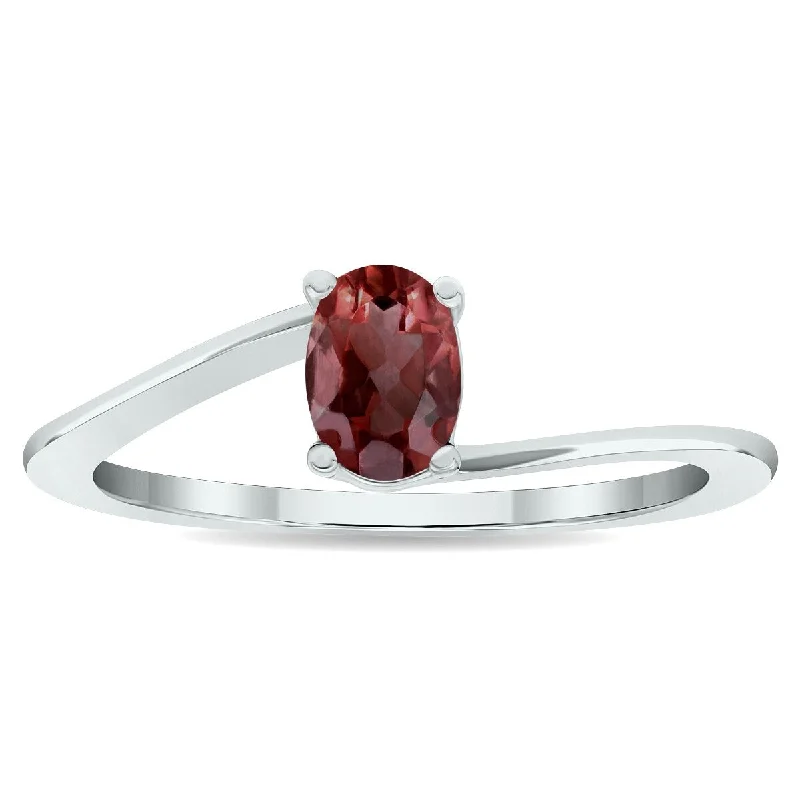 Women’s antique rings-Women's Solitaire Garnet Wave Ring in 10K White Gold