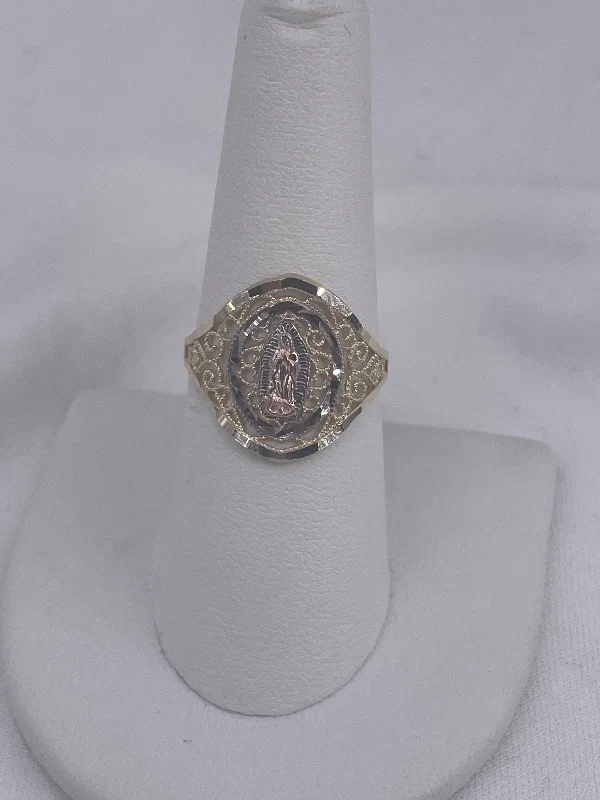 Women’s gold plated rings-14kt tritone mary ring with filigree design 2.3g