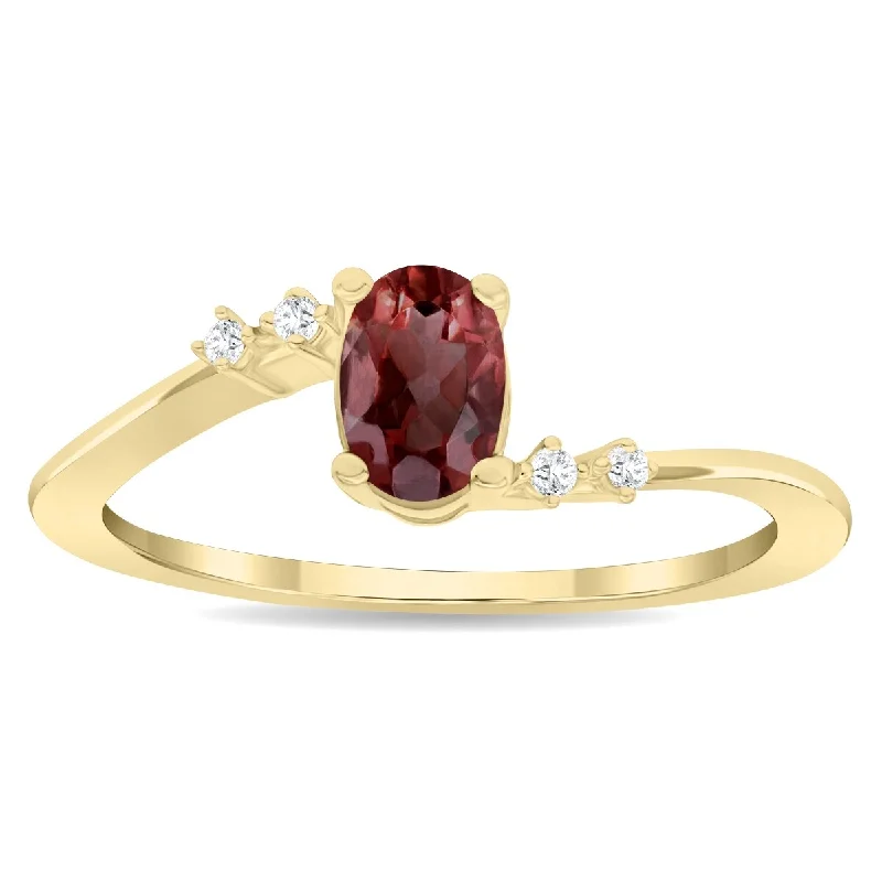 Women’s stylish rings-Women's Oval Shaped Garnet and Diamond Tierra Ring in 10K Yellow Gold