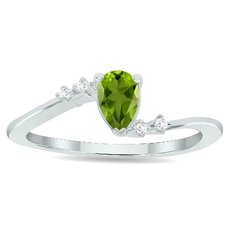 Women’s gold engagement rings-Women's Peridot and Diamond Wave Ring in 10K White Gold