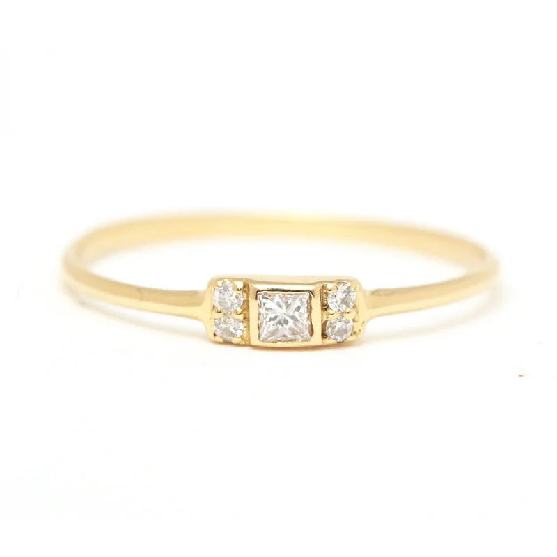 Women’s halo rings-Vivian Ring, White Diamond