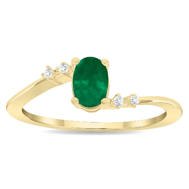 Women’s cubic zirconia engagement rings-Women's Oval Shaped Emerald and Diamond Tierra Ring in 10K Yellow Gold